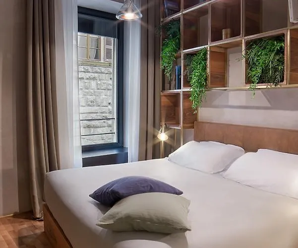 Benci House 4*